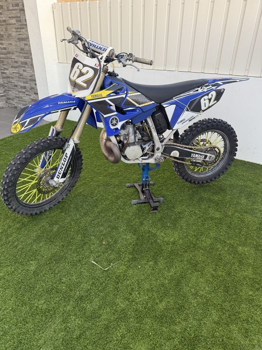 Vendo yz250 2T Matriculada 2006