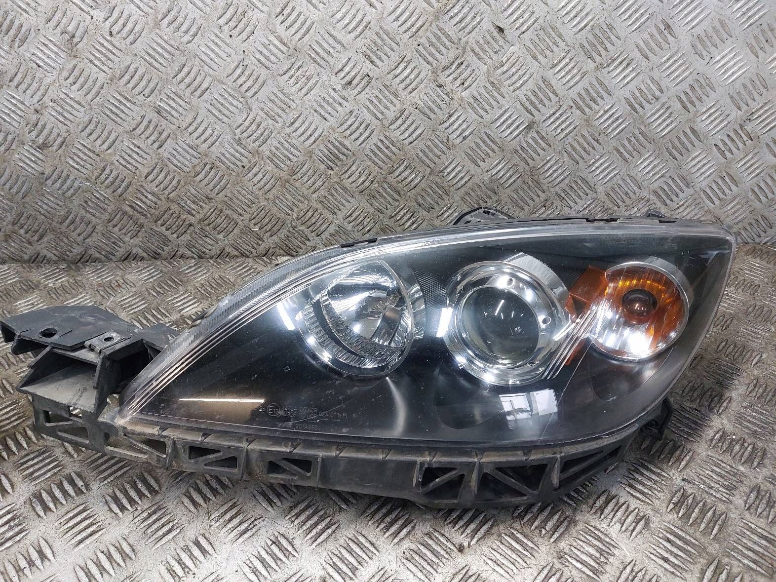 LAMPA LEWY PRZÓD + PRAWY PRZÓD MAZDA 3 I HB 5D BK EU EUROPA TYC