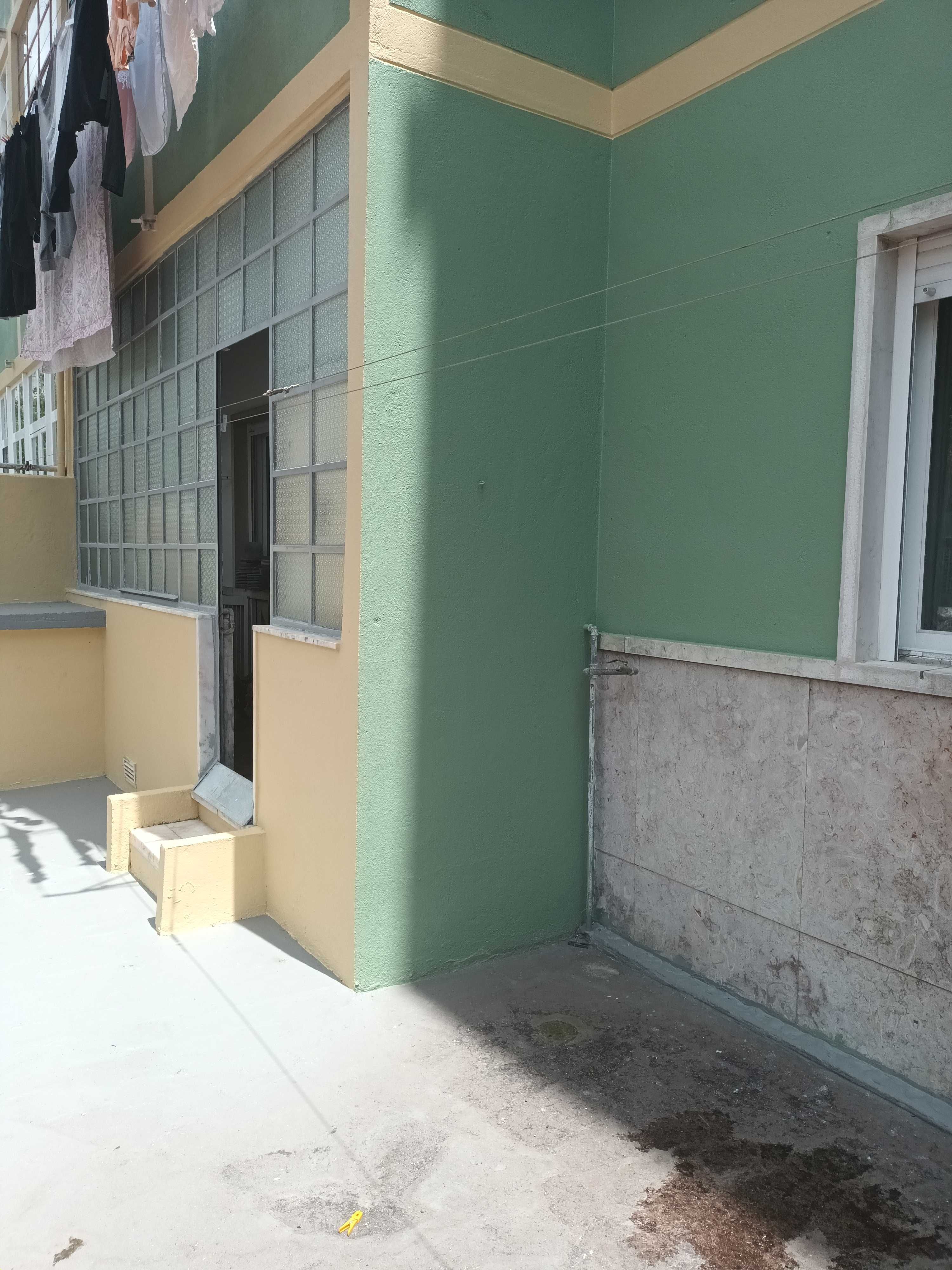 "Apartamento T3 com muito potencial"