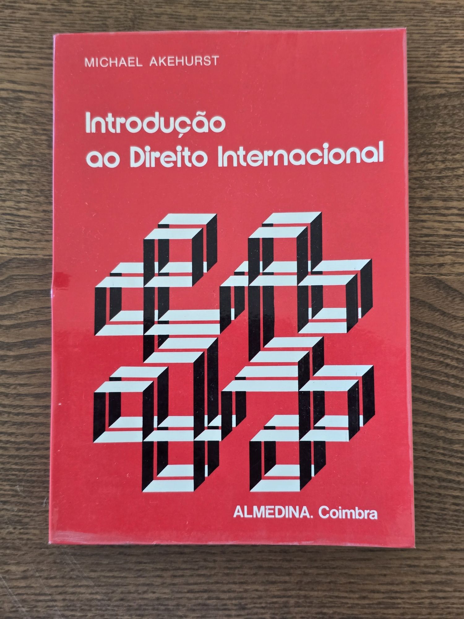 Livros jurídicos / Direito / 1 = 5€ / 10 = 40€