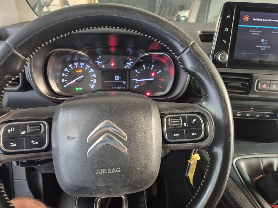 Berlingo 1500 dci 2022 salvado