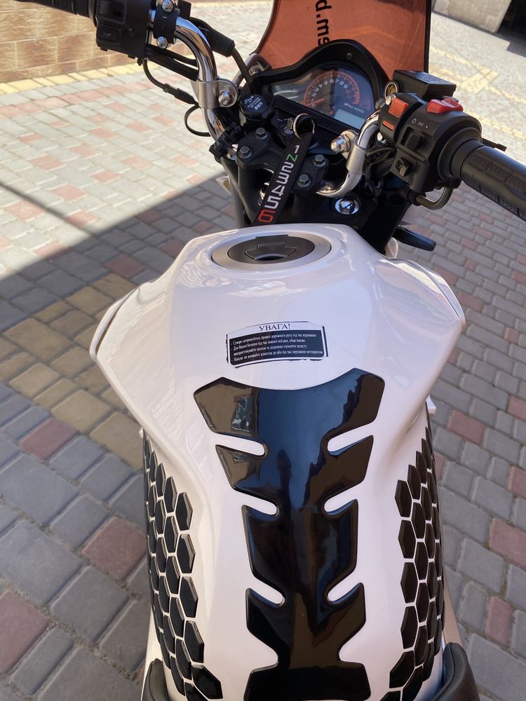 мотоцикл Lifan KP200