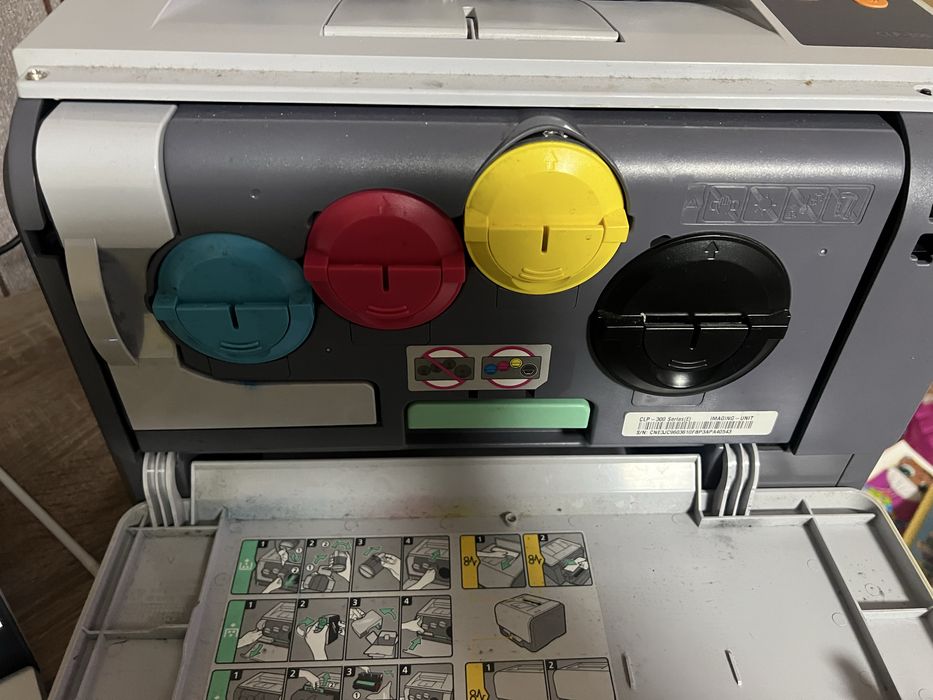 Принтер лазерний Samsung CLP300