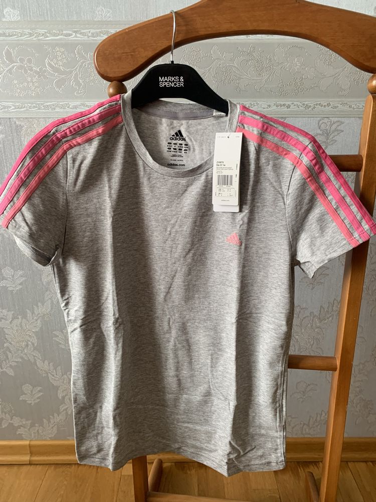 Футболка Adidas жiноча нова розмiр М
