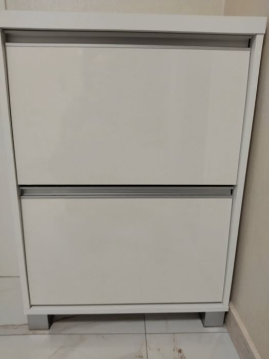 Szafka na buty biala lakierowana