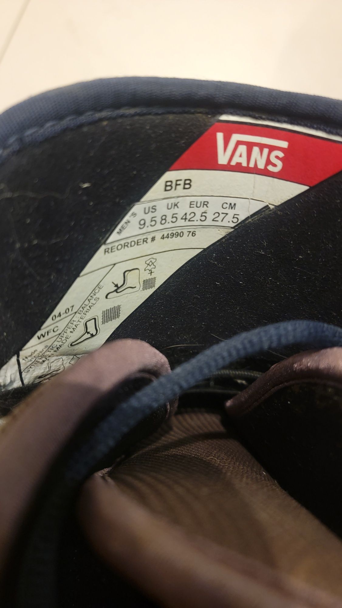 Buty snowboardowe Vans 42.5