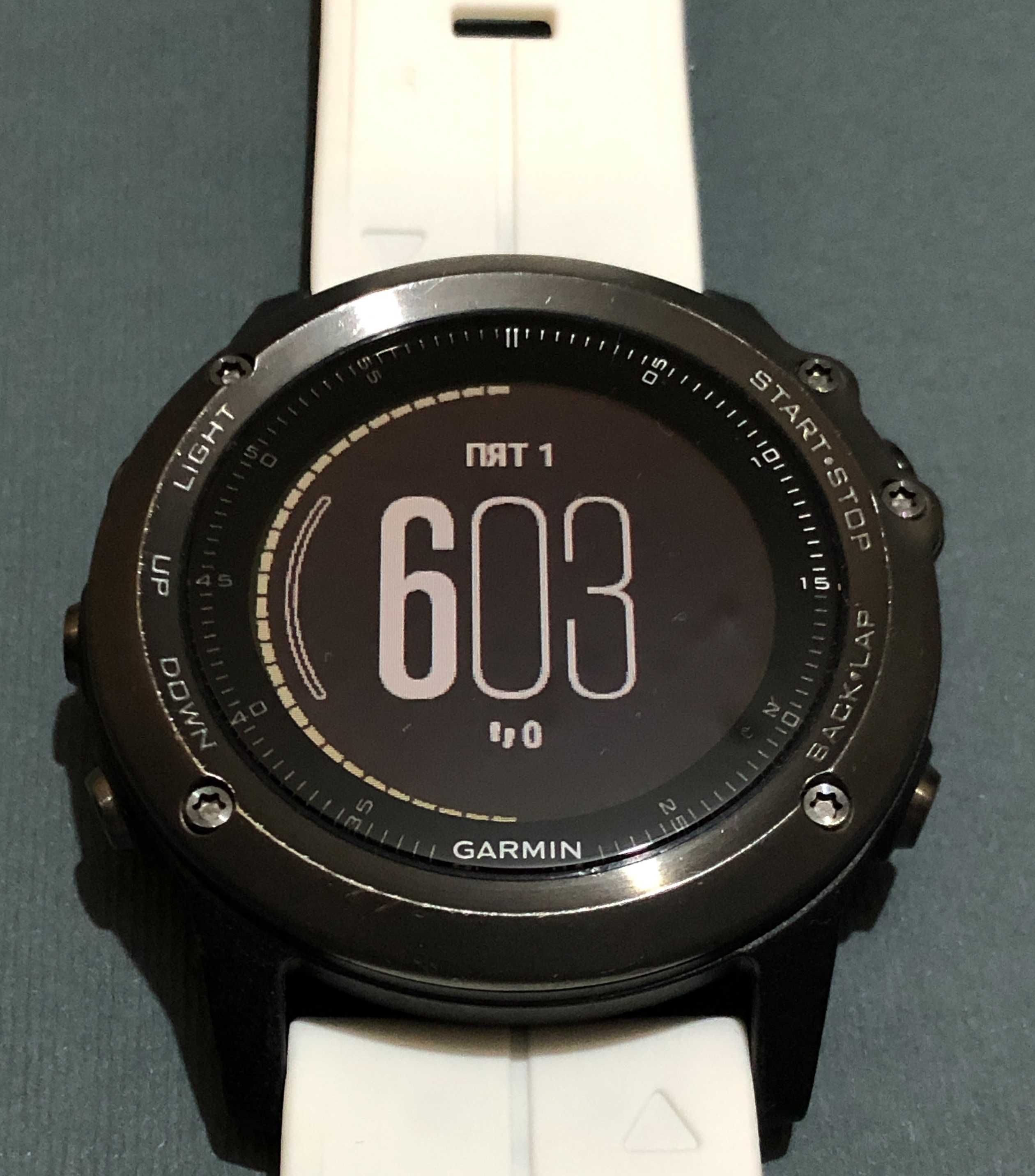 Часы Garmin Fenix 3 HR