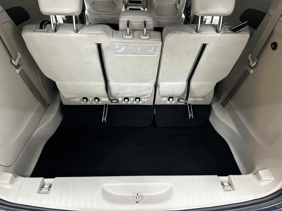 Wypożyczalnia wynajem samochodów bus- 8/9 osobowe, VIP