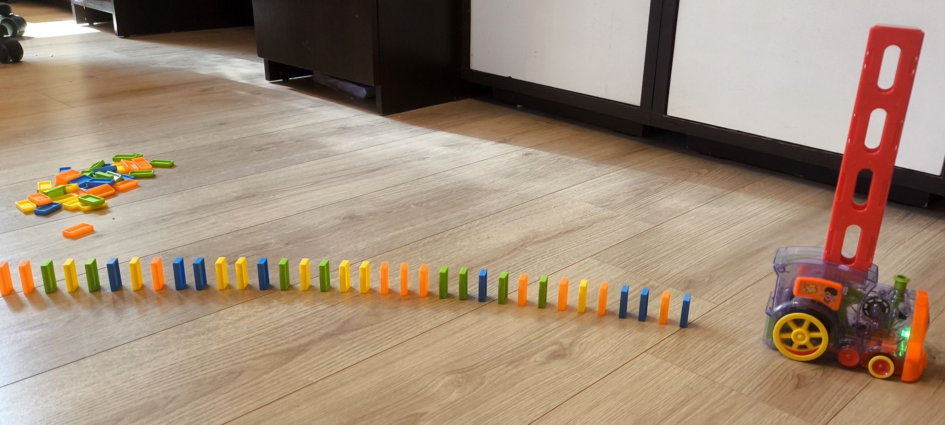 Lokomotywa domino elektryczna układanka pociąg 3+
