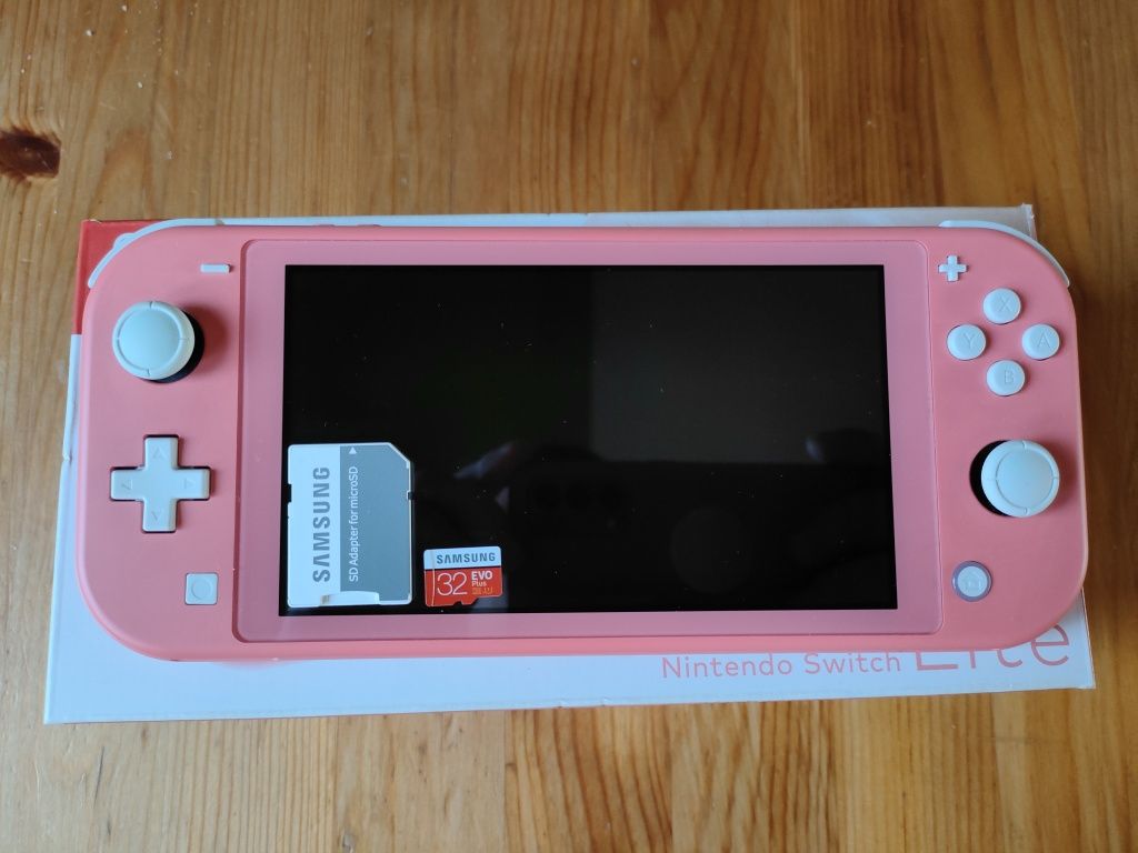 Nintendo switch Lite coral