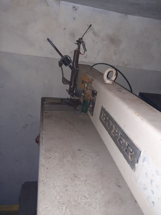 Máquina de cozer folha Kupper 900