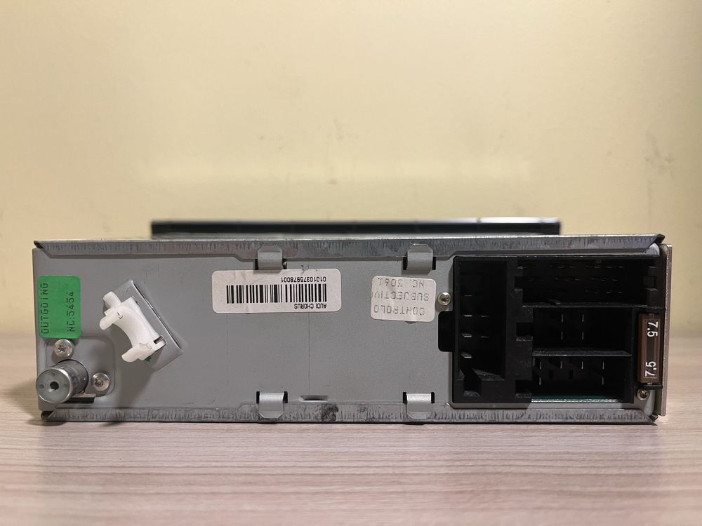 Radio Audi Chorus 2 A4 B6/B7 - ORYGINAŁ , SPRAWNE , Z KODEM