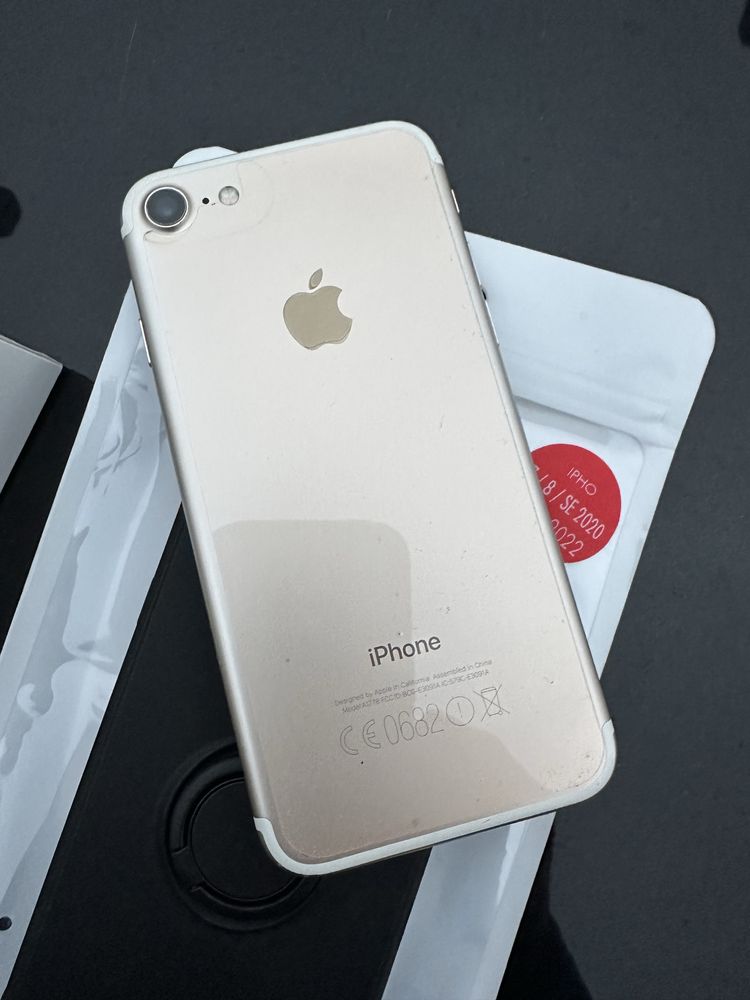 iPhone 7 256 GB idealny