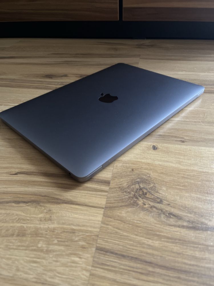 MacBook Pro 13 2020 TouchBar Jak Nowy