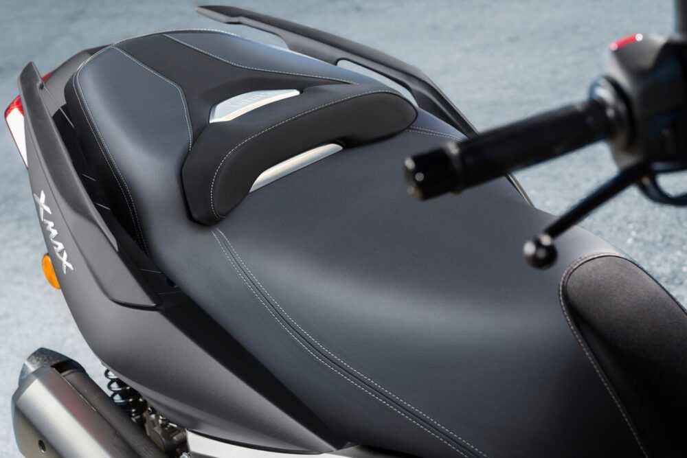 Banco / assento Yamaha X-Max, novo, nunca usado!