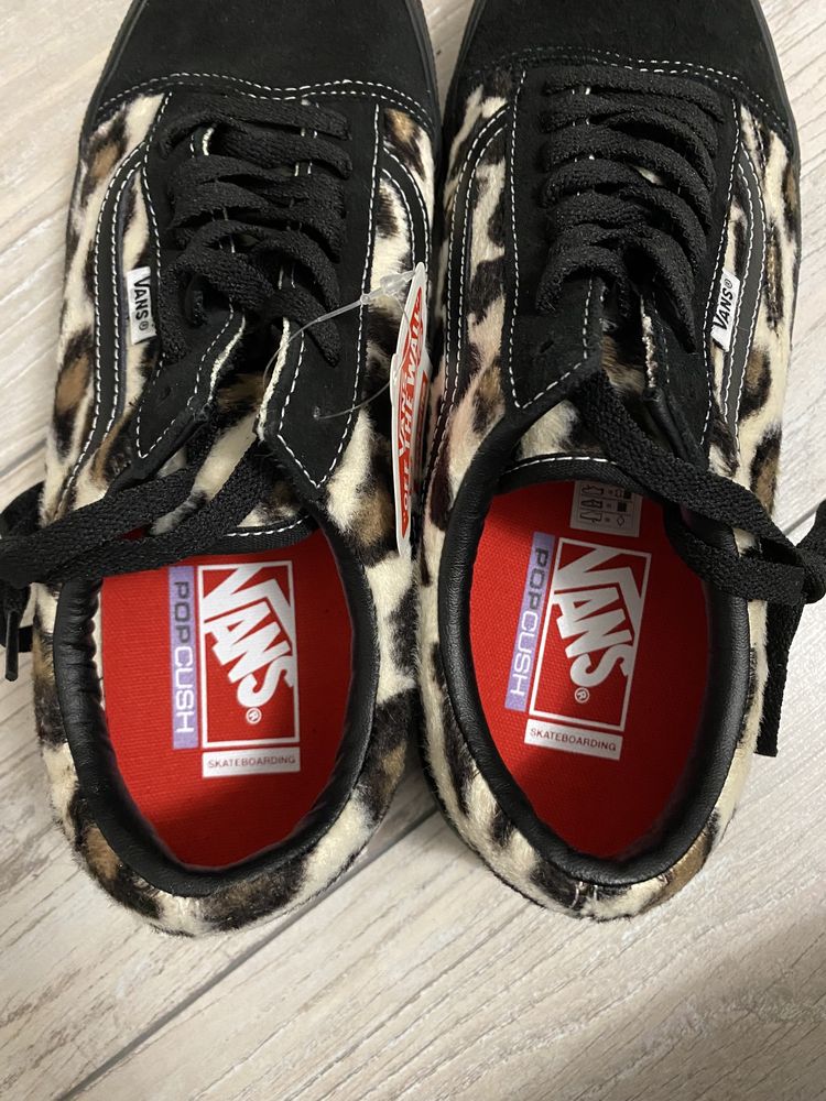 Vans x supreme leopard black