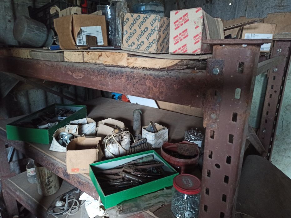 Стелаж металевий,товщина 3-4 мм