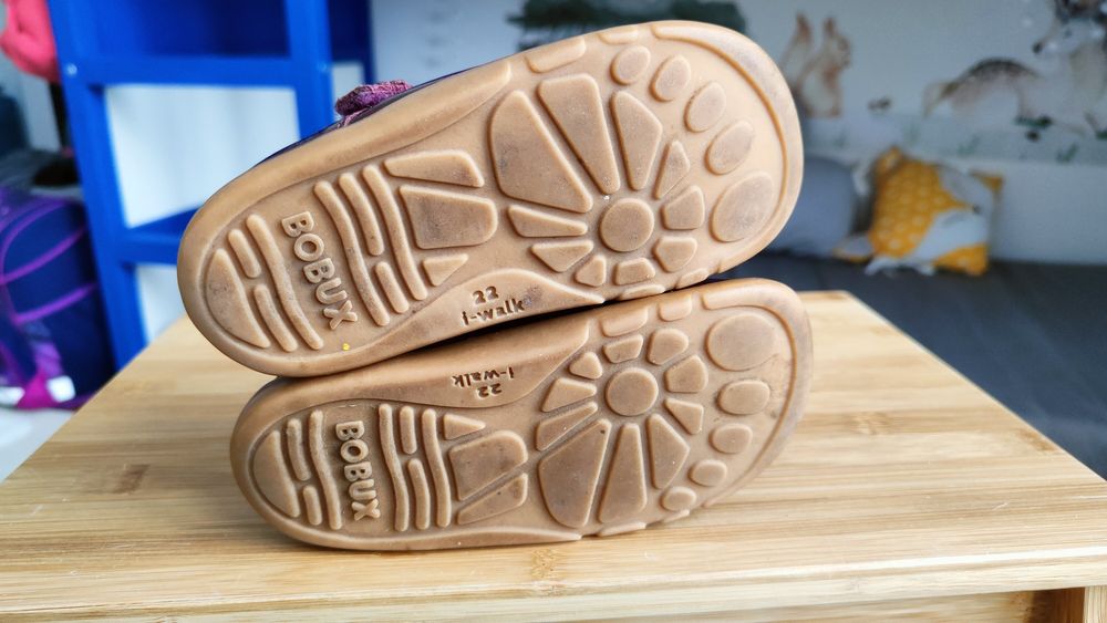 Buty Bobux rozmiar 22