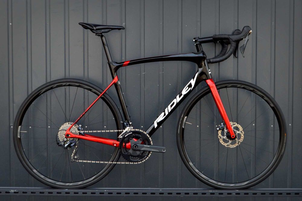 Premium komfortowa szosa RIDLEY FENIX DISC ULTEGRA M R8000 endurance