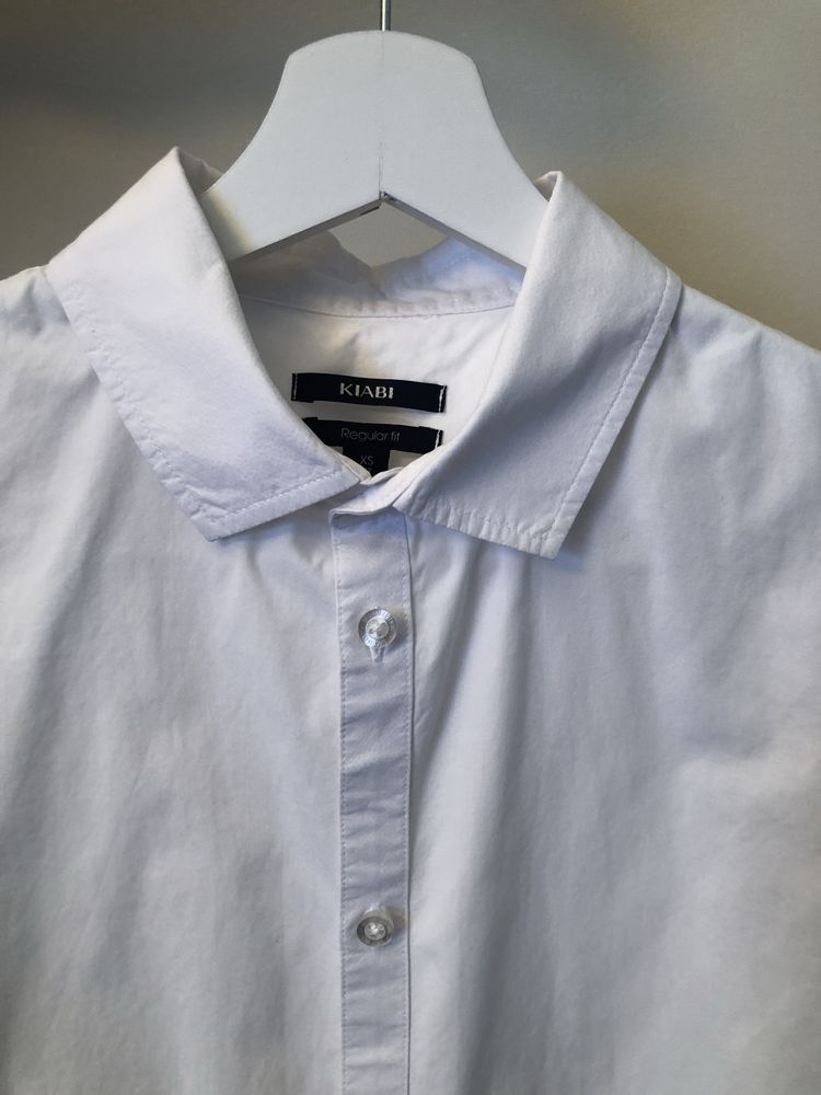Camisa branca manga curta Kiabi. T XS - 14 anos