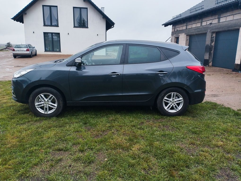 Hyundai ix35 2.0 CRDI 4x4 2 kpl kół