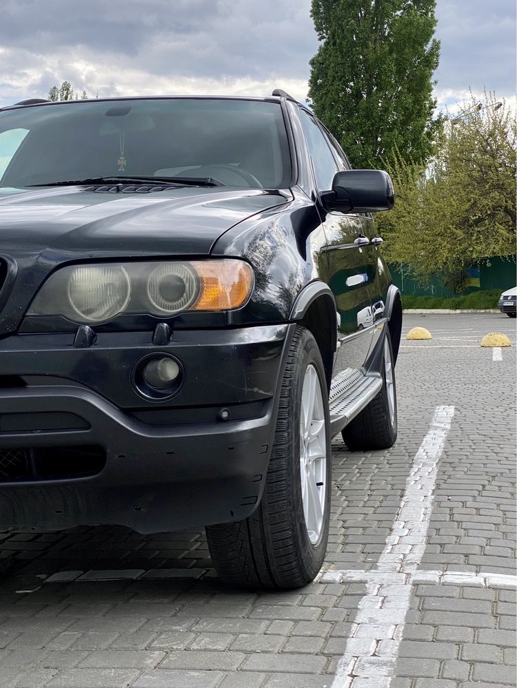 Продам BMW x5 4.6is газ/бензин