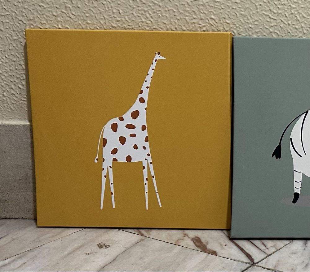 Conjunto 3 quadros criança. Tela decorativa. Animais desenhados