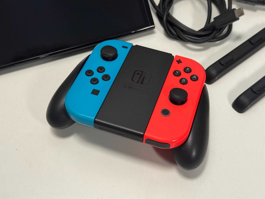 Konsola Nintendo Switch OLED Komplet Gwarancja