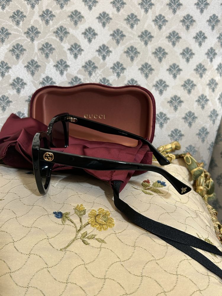 Сонцезахисні окуляри з темними лінзами Gucci. Люкс бренд. Оригінал