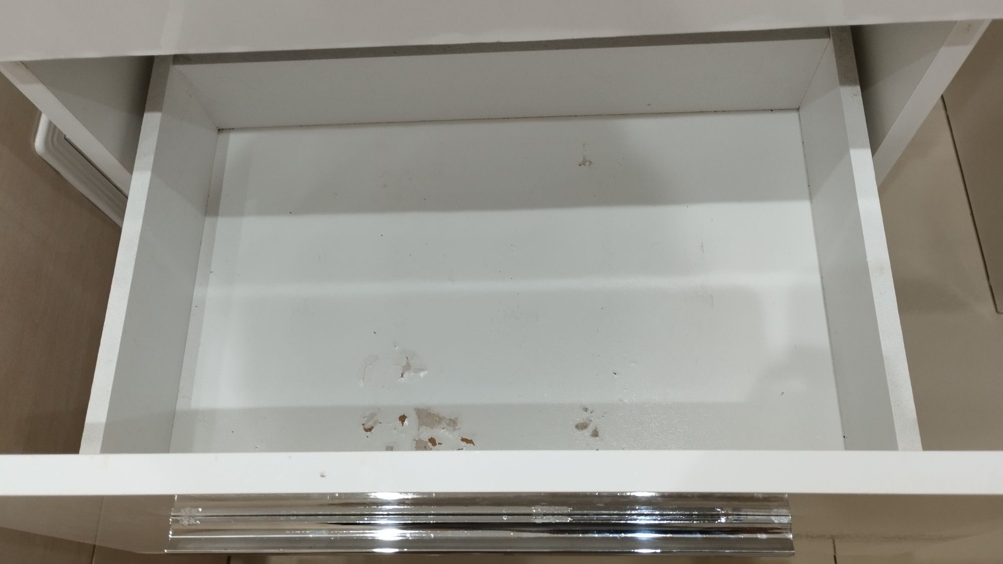 Szafka z umywalką do łazienki  wisząca 51 cm KATALONIA 5