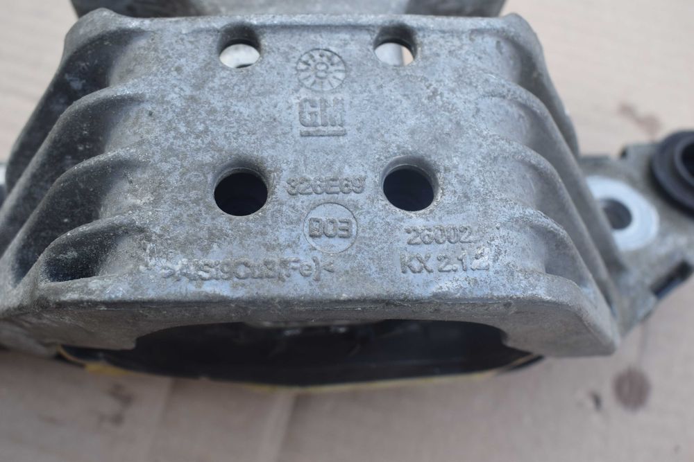 łapa poduszka silnika OPEL ASTRA V K 1.6 CDTI 18r.