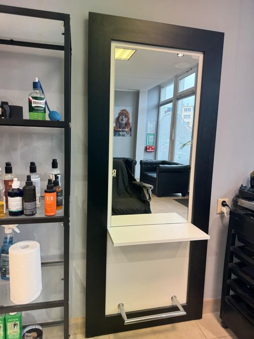 Lustro firmy Ayala do salonu fryzjerskiego