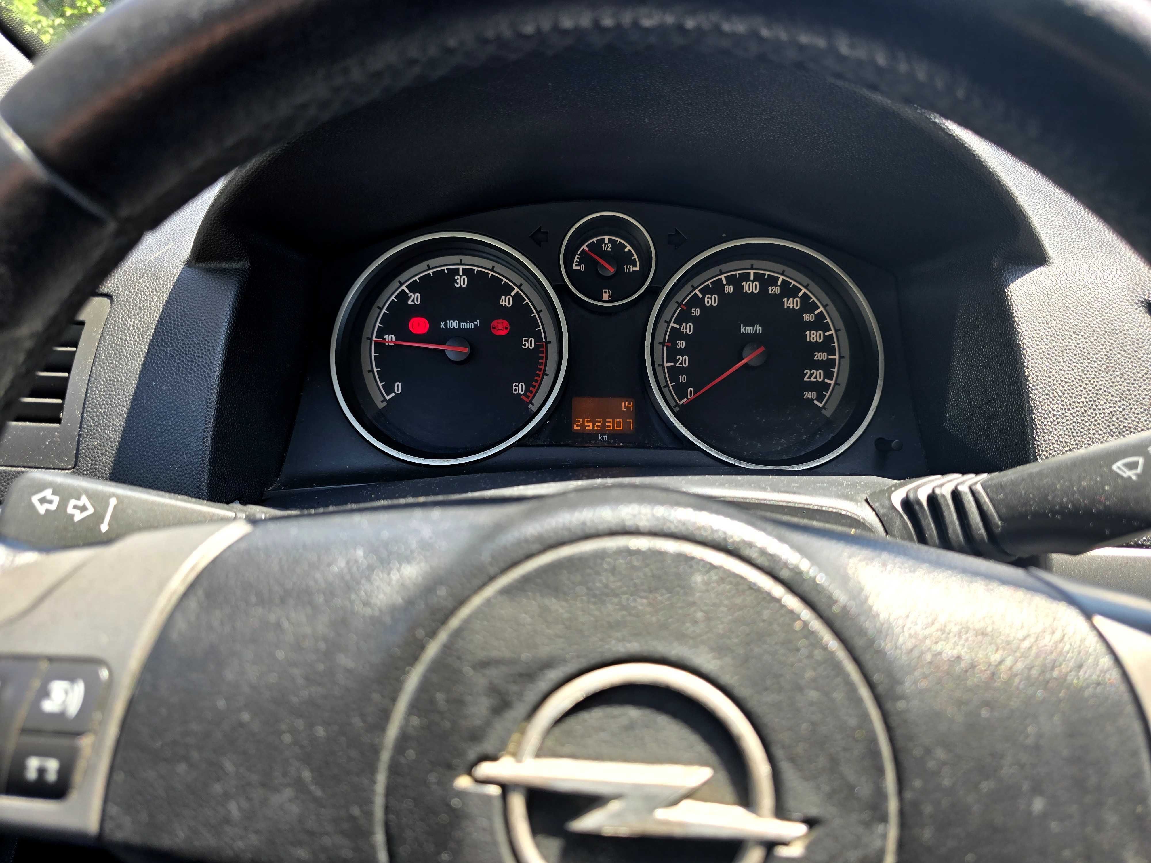 Opel Astra 1.9 CDTI