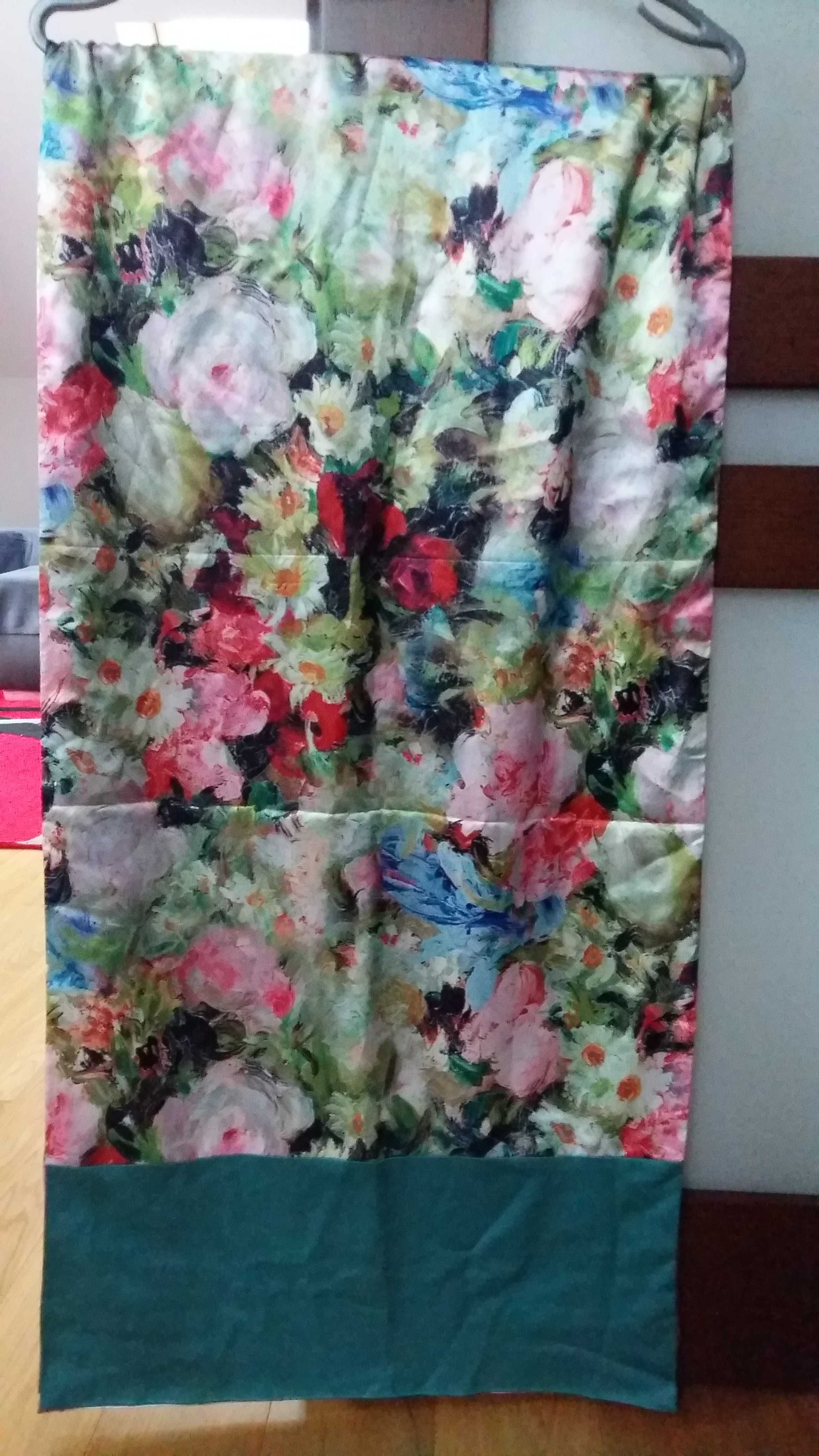 Szal apaszka 180/45 100%silk feel (jedwab) kwiaty,prezent,Dzień Matki