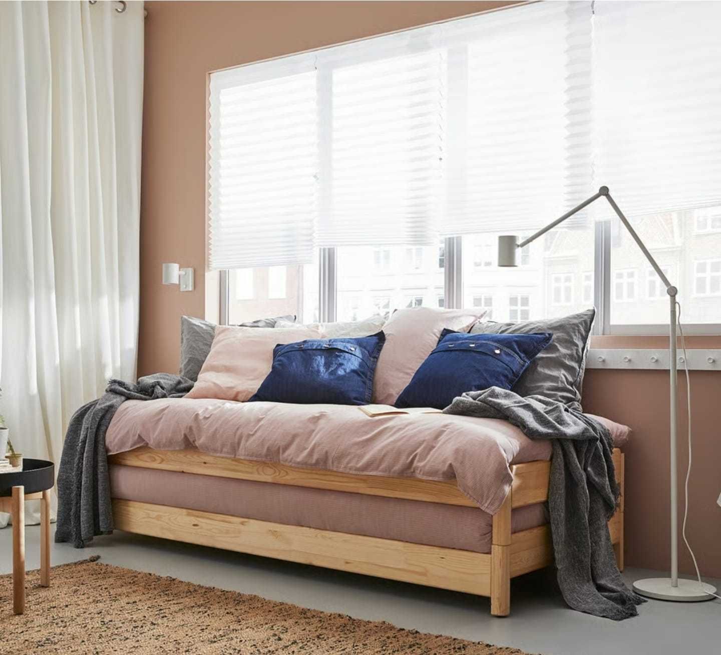 Cama empilhavel com dois colchões - 100€ para retirada hoje.