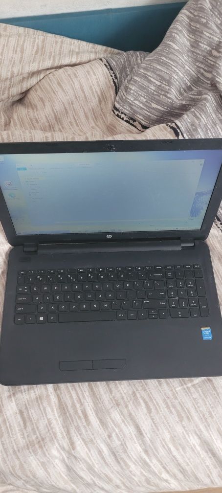 Laptop HP 250 4G