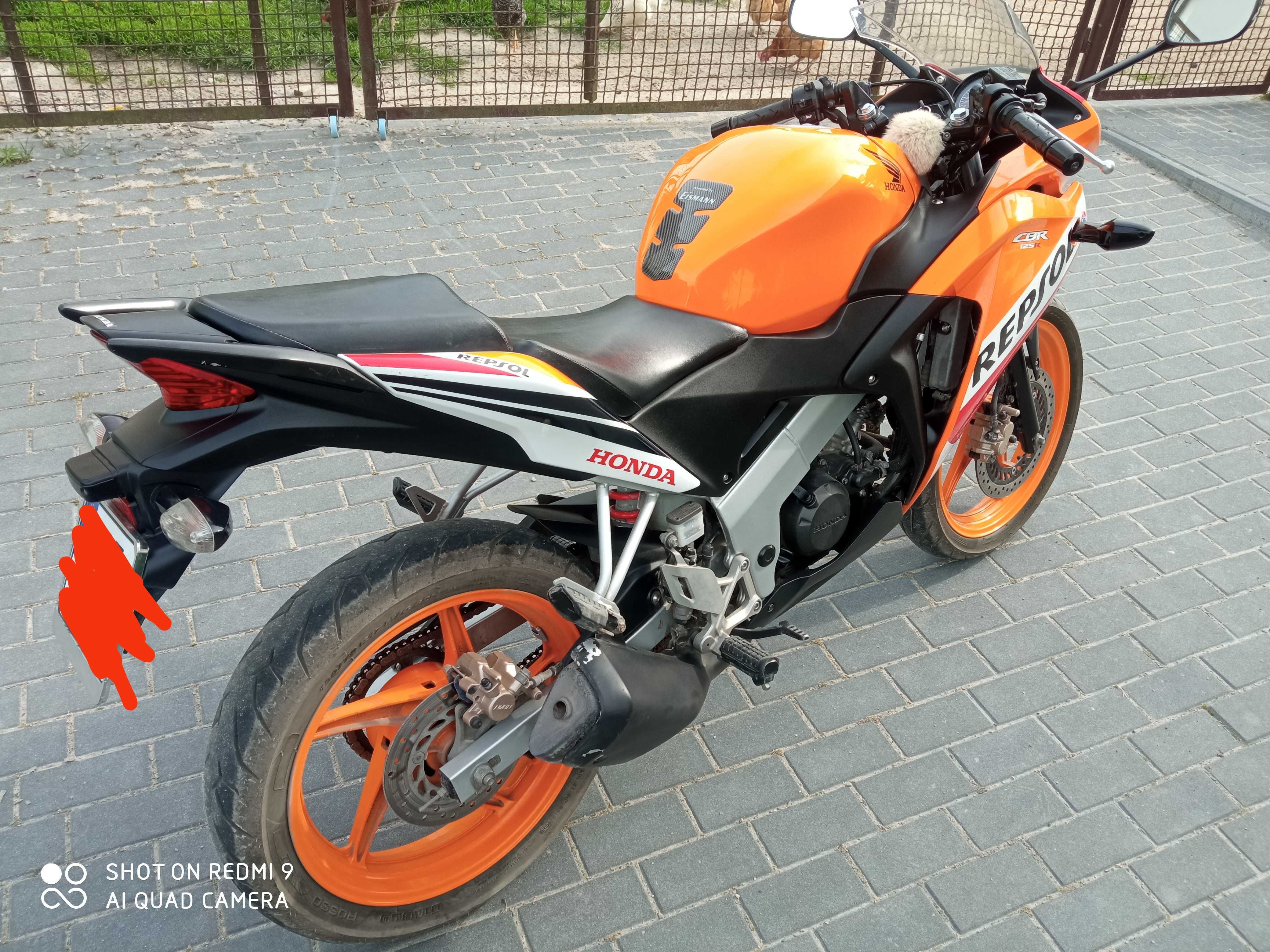 Sprzedam Honda cbr 125 R.