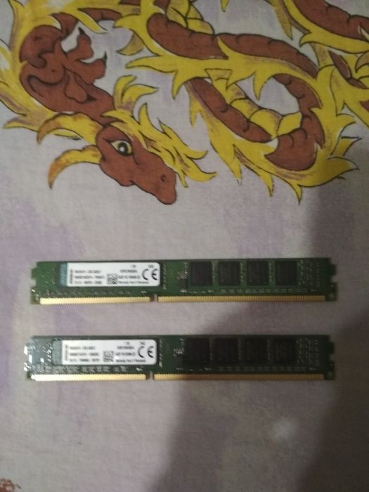 Оперативная память Kingston DDR3-1333 4096MB PC3-10600 (KVR13N9S8/4)