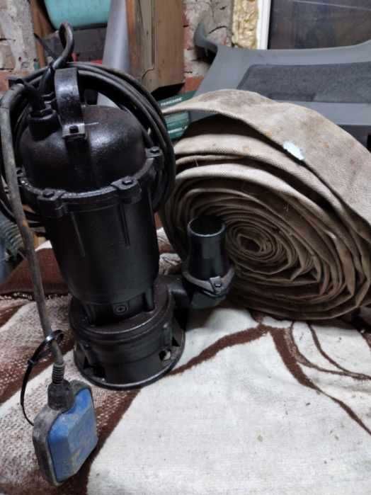 Pompą wodna  stan bardzo dobry