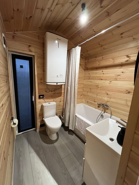 Баня, чан, будиночки для відпочинку, рибалка.