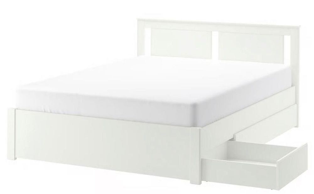 Cama Casal, Lacada a Branco.