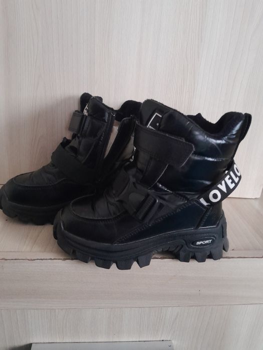 Зимові чобітки на дівчинку