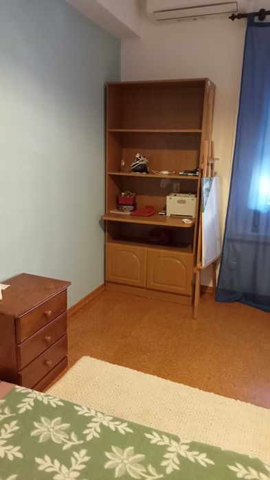 Estante para quarto ou sala