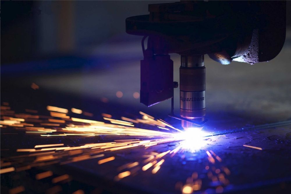 Газо-плазмова різка металу