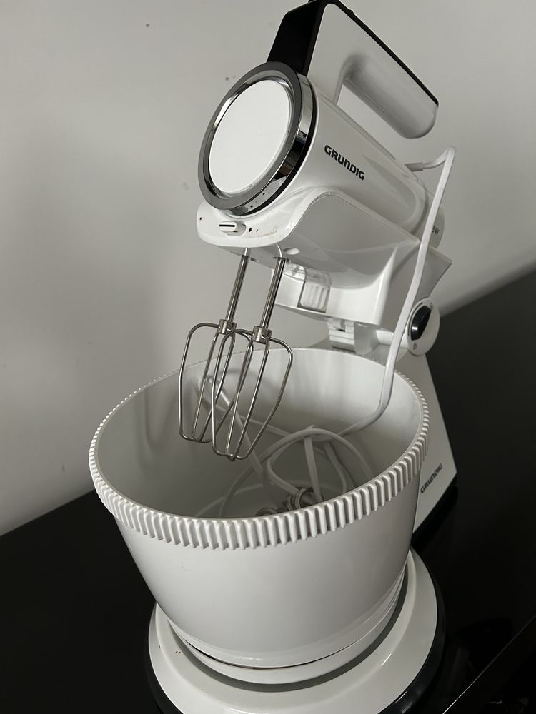 Robot Grundig HM6860