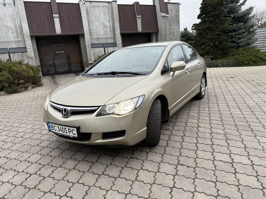 Авто Honda Civic 4D 1.8 газ/бензин автомат 175 тис рідного пробігу.