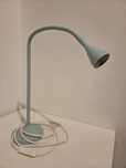 Lampka biurowa IKEA NÄVLINGE A1901 blekitna