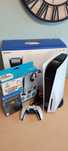 Sprzedam PlayStation 5 z dodatkami