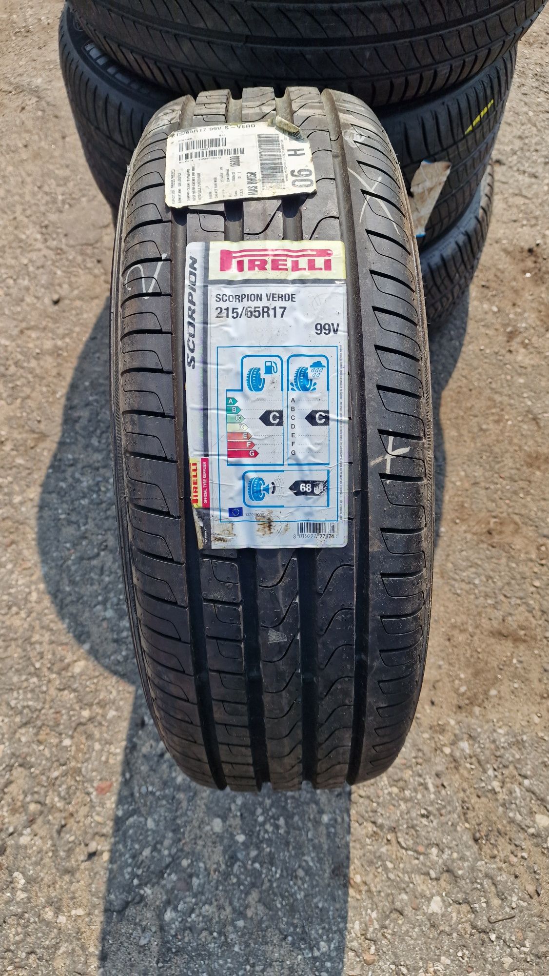 215/65r17 Pirelli Scorpion Verde 99V