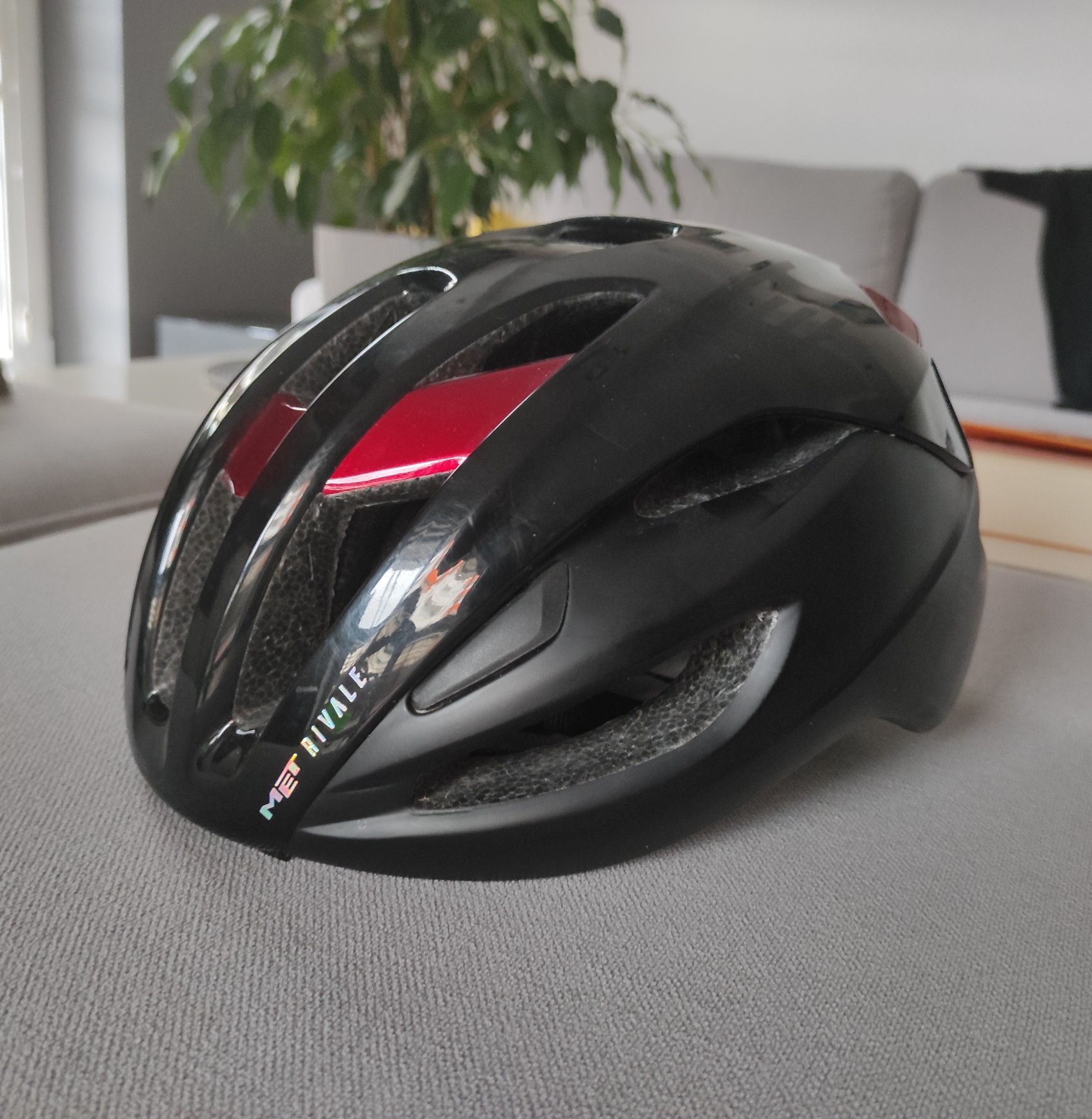 Kask rowerowy MET Rivale (M)